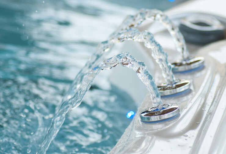 Comment choisir votre baignoire balnéo 2 places ? Notre sélection !